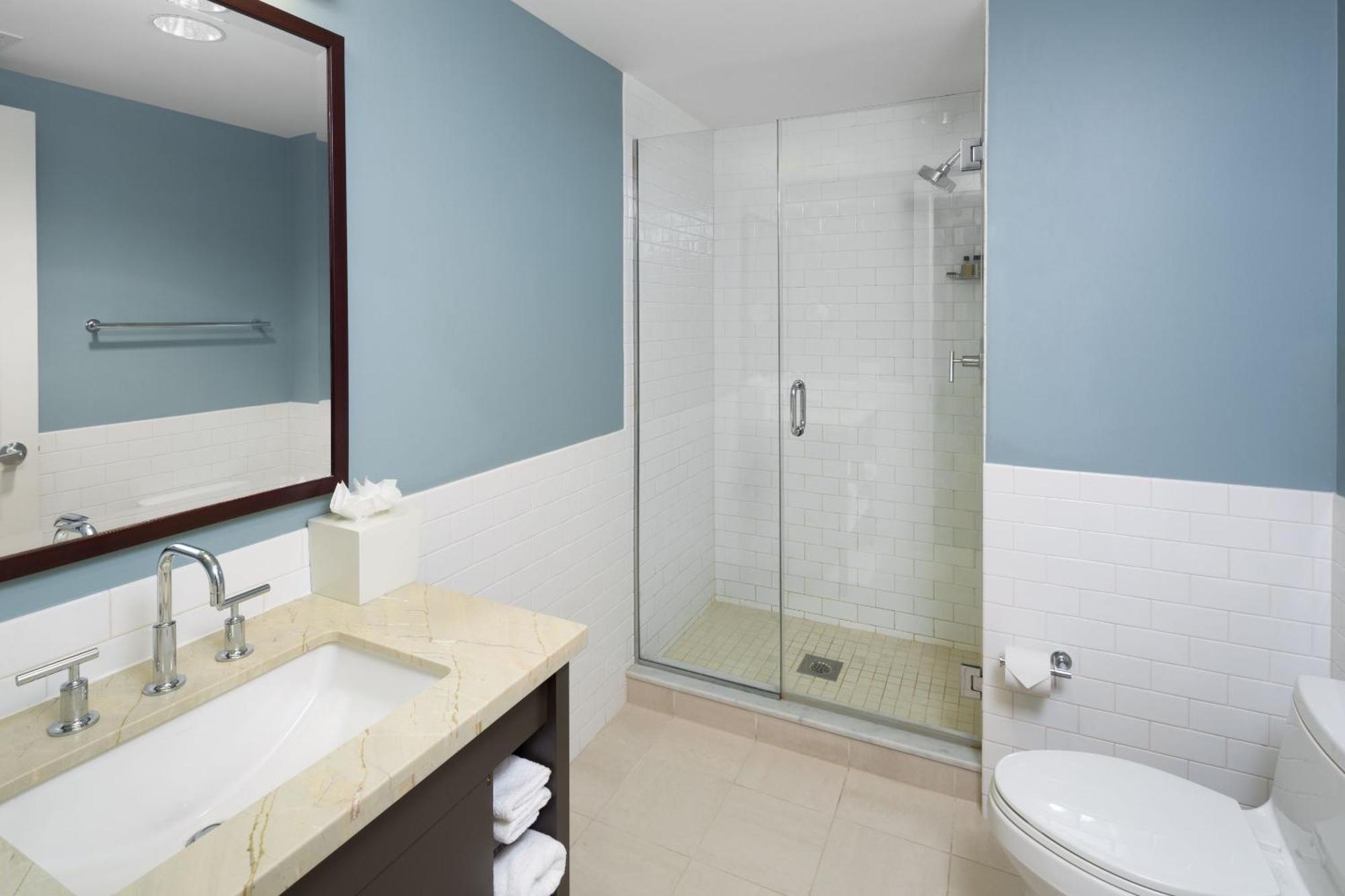 Andover Inn Екстериор снимка